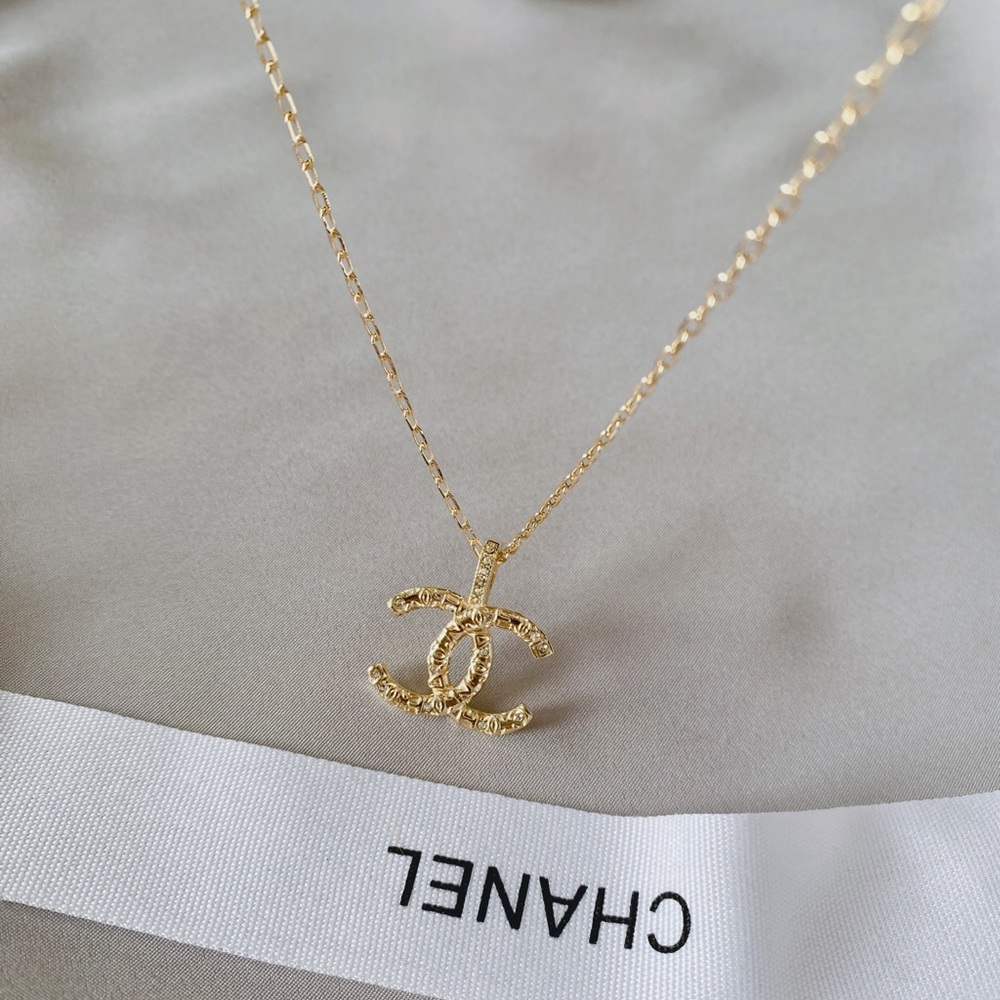 Authentic Chanel reworked necklace